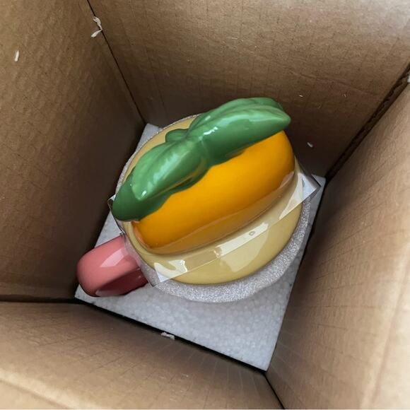 Rae Dunn Pink Sandals Season Ceramic Mug with Palm Tree Cover New in Box - Picture 6 of 6